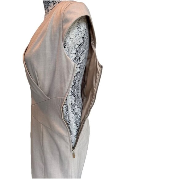 Guess By Marciano Cream Dress Size 8 41% Wool Fine Lines Structured Silhouette - Picture 9 of 14